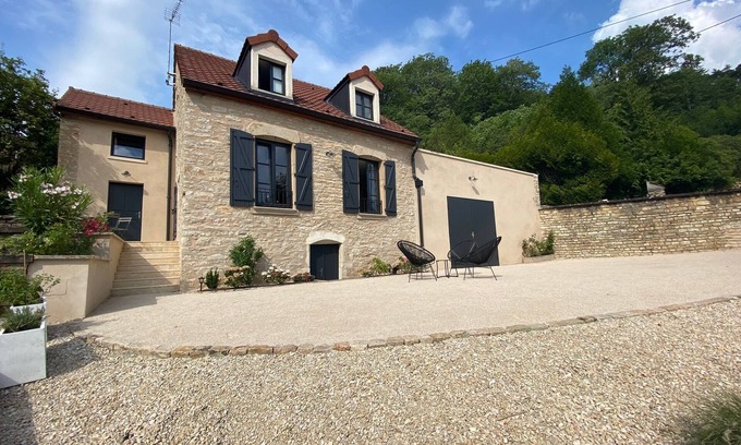 Volnay House | 5* winegrower's house, 100% renovated using traditional materials