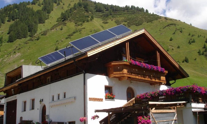 Schmirn Apartment | 50 m² Apartment ∙ 2 bedrooms ∙ 4 guests
