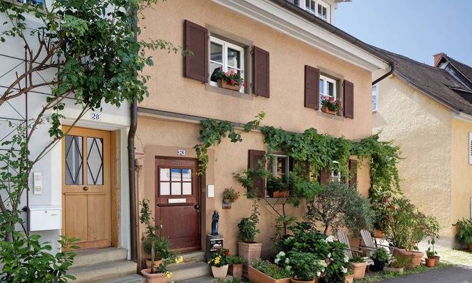 Staufen im Breisgau Apartment | 50 m² Apartment ∙ 1 bedroom ∙ 2 guests