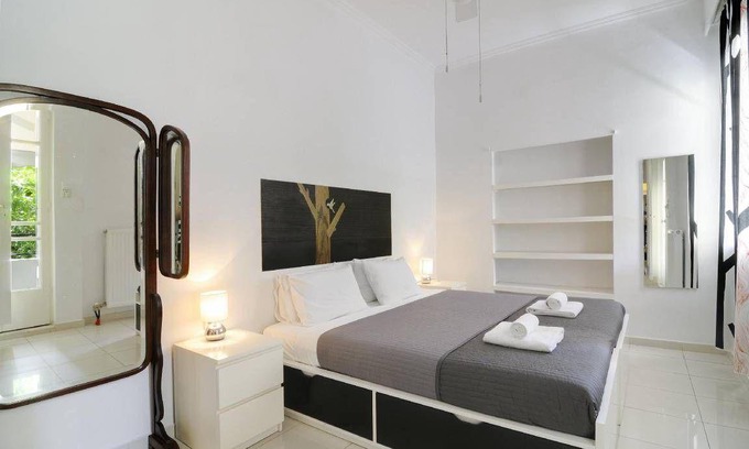 Athens City Centre Apartment | 50 m² Apartment ∙ 1 bedroom ∙ 4 guests