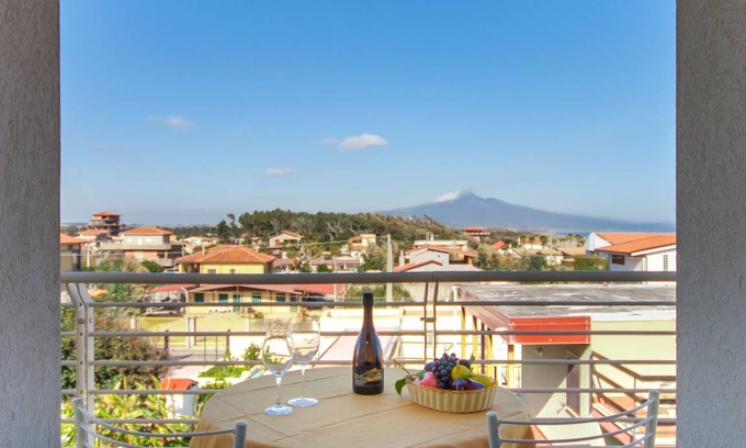 Agnone Bagni Apartment | 50 m² Apartment ∙ 1 bedroom ∙ 4 guests