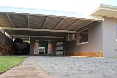 Swellendam Apartment | 50 m² Apartment ∙ 1 bedroom ∙ 4 guests