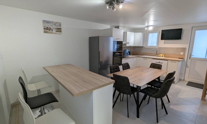 Chilleurs-aux-Bois Cottage | 50 m² Cabin ∙ 4 bedrooms ∙ 6 guests
