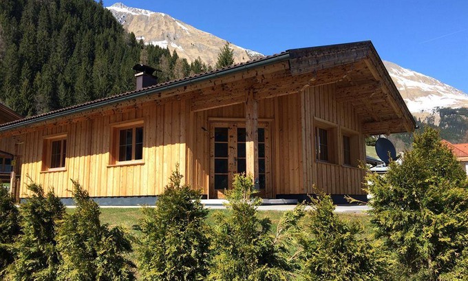 Elbigenalp Cabin | 50 m² Cabin ∙ 1 bedroom ∙ 3 guests