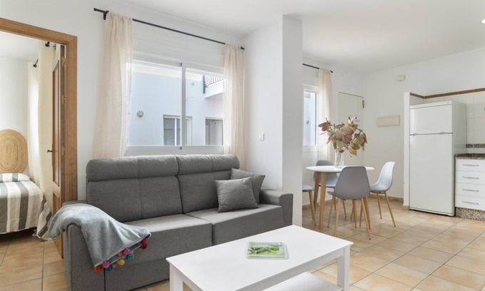 Conil de la Frontera City Center Apartment | 50 m² Apartment ∙ 1 bedroom ∙ 4 guests