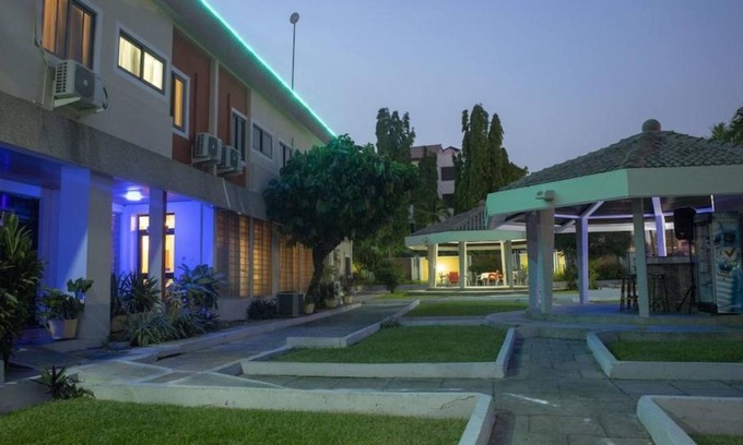 North Ridge Hotel | 50 m² Hotel ∙ 127 guests