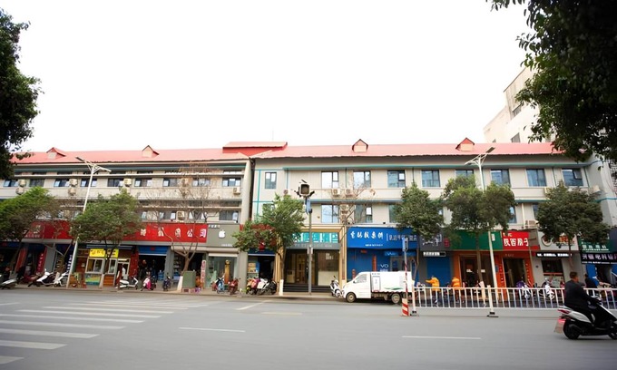 Zhengzhou Hotel | 50 m² Hotel ∙ 2 bedrooms ∙ 3 guests