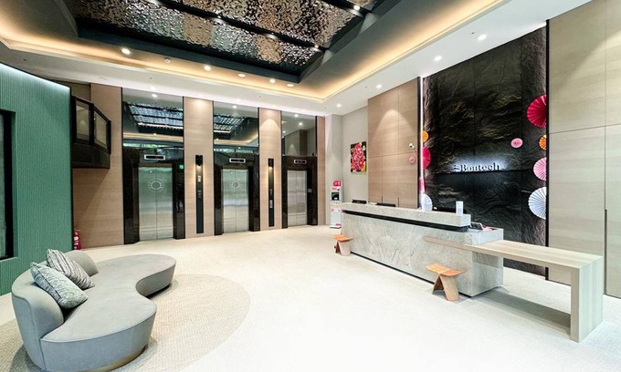 Neihu Hotel | 50 m² Hotel ∙ 4 guests