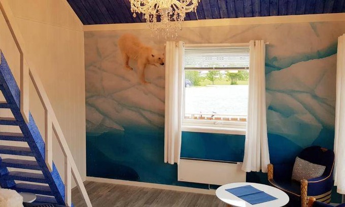 Batsfjord Apartment | 50 m² Serviced apartment ∙ 3 bedrooms ∙ 5 guests