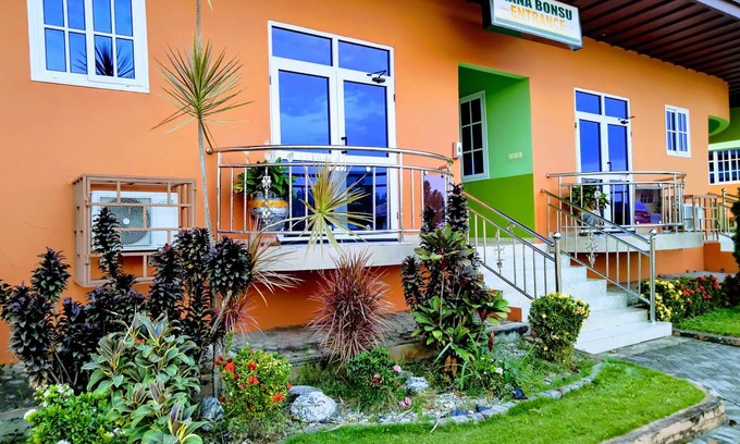 Kubease Apartment | 500 m² Apartment ∙ 20 bedrooms ∙ 2 guests