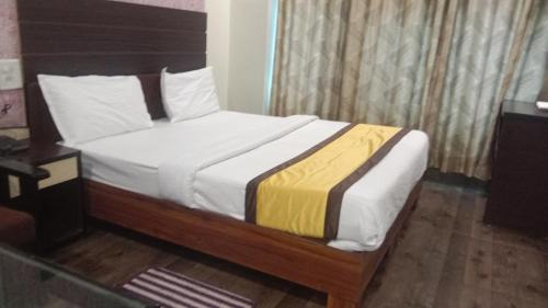 Ajmer Hotel | 500 Mtrs form Railway Station Hotel Imperial Inn