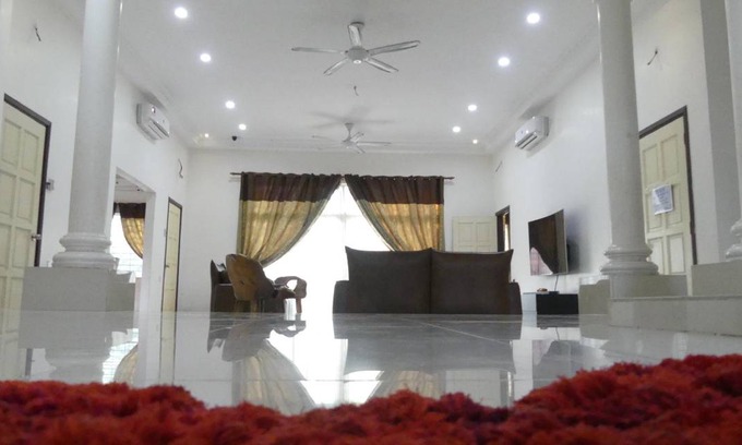 Sungai Buloh Villa | 5000 m² Villa ∙ 1 bedroom ∙ 3 guests