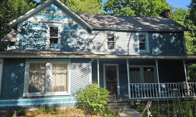 Alden House | 500' to Torch Lake & the Park; Walk to quaint Alden; Lower Spring and Fall Rates
