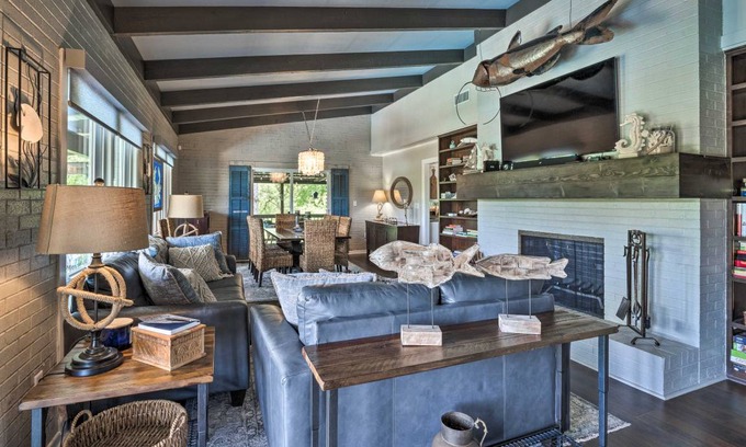 Lampasas House | 501 m² House ∙ 5 bedrooms ∙ 16 guests
