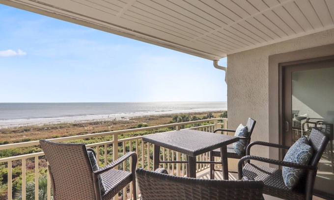 Hilton Head Island Villa | 503 Shorewood: 2 BR Oceanfront Penthouse Villa. Stunning Views, Free Bikes