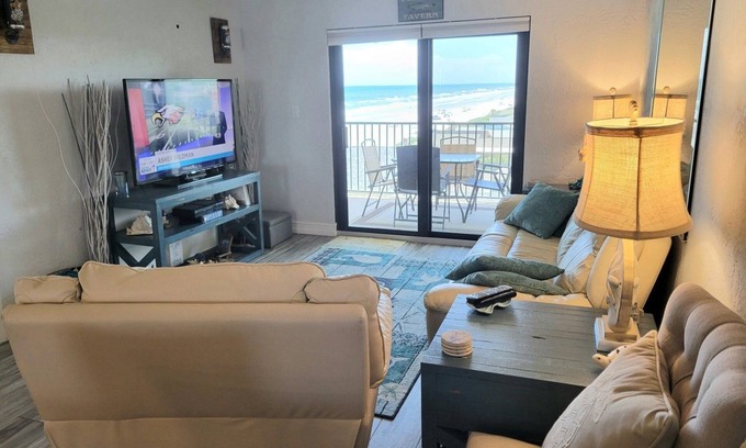 New Smyrna Beach Condo | 509 - Beautiful Top Floor Ocean View