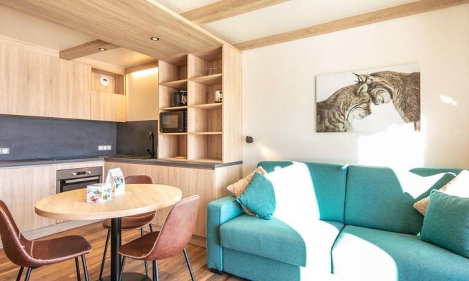 Doucy-Combelouviere Apartment | 50m from resort center, terrace, parking, tv, ski locker, 23m², Valmorel
