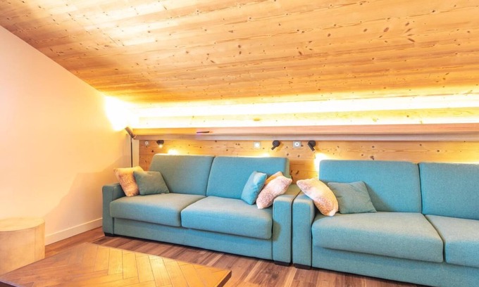 Doucy-Combelouviere Apartment | 50m from resort center, balcony, parking, tv, ski locker, 65m², Valmorel