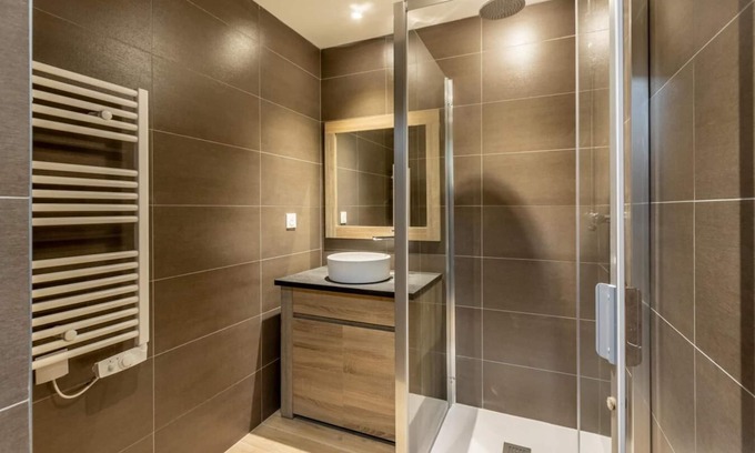 Arc-1600 Apartment | 50m from ski slopes, 3rd floor, view valley, fitness, swimming pool, sauna, hammam, balcony, parking