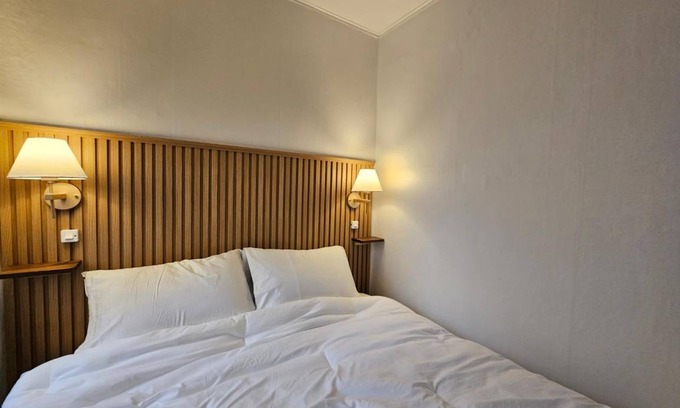Jamsil-dong House | 51 m² House ∙ 3 bedrooms ∙ 8 guests