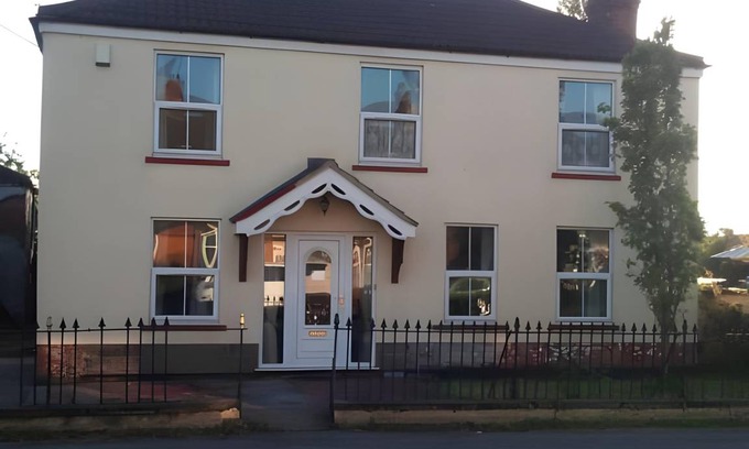 East Halton House | 52 m² Motel ∙ 4 guests