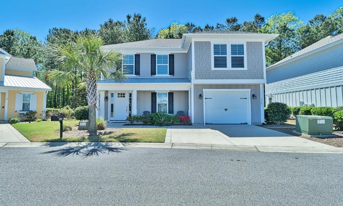 North Myrtle Beach House | 5224 The Retreat home