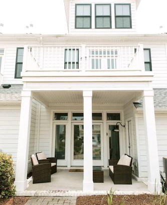 Northeast Virginia Beach House | 527 The Cape Henry House