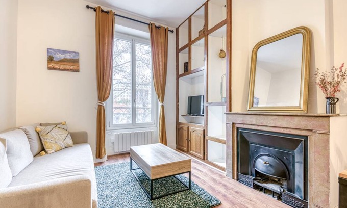 Charmettes - Bellecombe Apartment | 53 m² Apartment ∙ 1 bedroom ∙ 2 guests