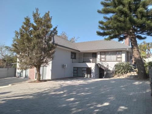 Berea House | 53 Tindale Road Self-Catering Accommodation