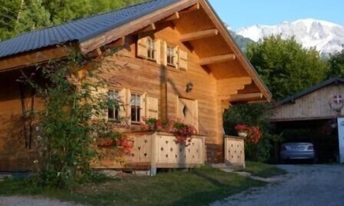 Saint-Gervais-les-Bains Ski Chalet | 538 sq ft chalet for 4 persons in Saint Gervais Mont-Blanc