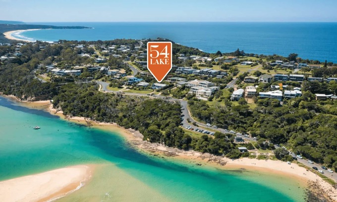 Merimbula House | 54 Lake - Beautiful Views, Perfect Location!