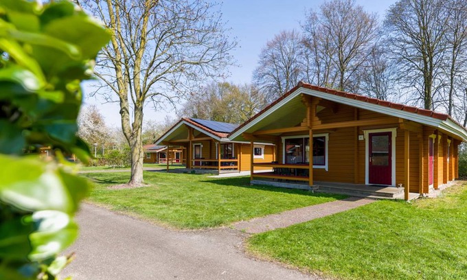 Gramsbergen Ski Chalet | 54 m² Chalet ∙ 2 bedrooms ∙ 4 guests