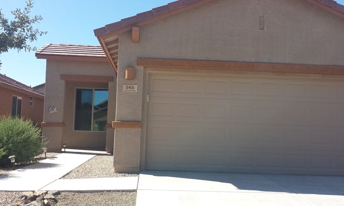 Las Campanas House | 55+ age restriction new 1431 Sq. Ft. House rental in Las Campanas subdivision.