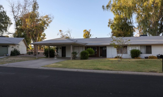 Ahwatukee Foothills House | 55+ Community Golf Course View Home