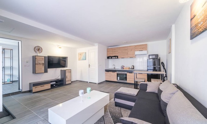 Mulhouse Apartment | 55 m² Apartment ∙ 1 bedroom ∙ 4 guests