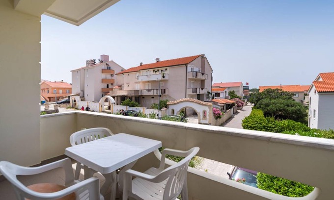 Zrce Apartment | 55 m² Apartment ∙ 2 bedrooms ∙ 6 guests