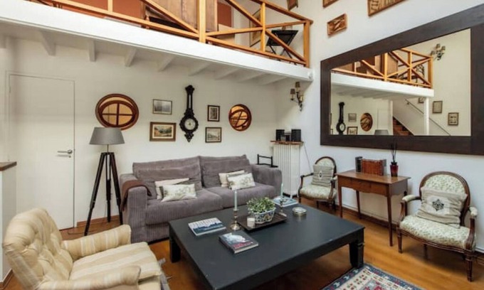 Champs-Elysees Apartment | 55 m2 Studio walk to Eiffel Towernn