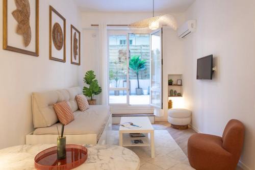 Musicians Quarter Apartment | #55 Sun terrace AC & Wifi 10mins walk to Sea & oldtown