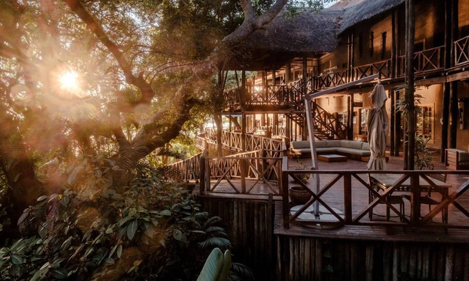 Kasane Cabin | 5514 m² Lodge ∙ 127 guests