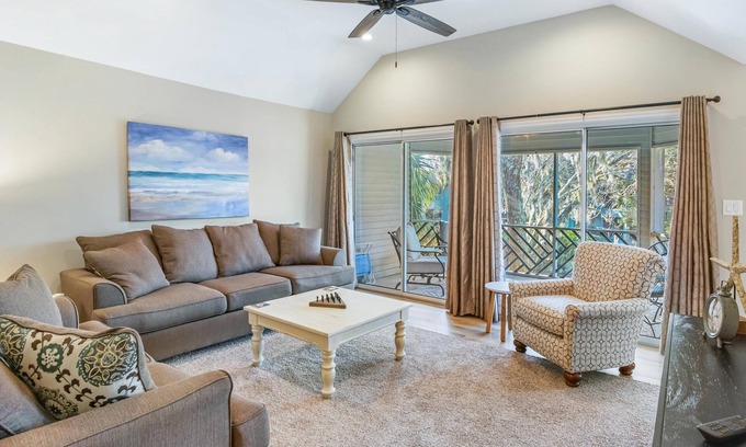 Kiawah Island Condo | 5524 Turtle Cove: Walk to Beach, Lagoon Views, $150 Beach Gear/Bike Credit