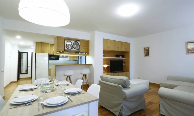 Hondarribia Historic Center Apartment | 56 m² Apartment ∙ 2 bedrooms ∙ 6 guests