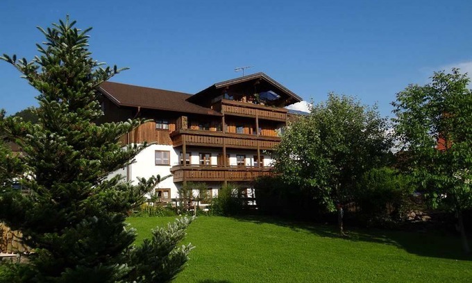 Burgberg Apartment | 56 m² Apartment ∙ 2 bedrooms ∙ 4 guests