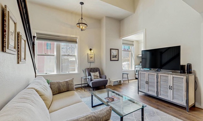 Historic Downtown Durango Condo | 56 m² Condo ∙ 2 guests
