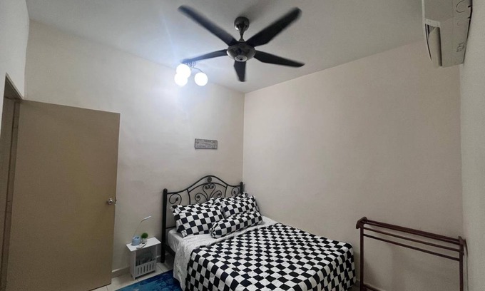 Gurun House | 5600 m² House ∙ 2 bedrooms ∙ 6 guests