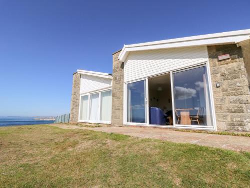 Freshwater House | 57 Cliff End