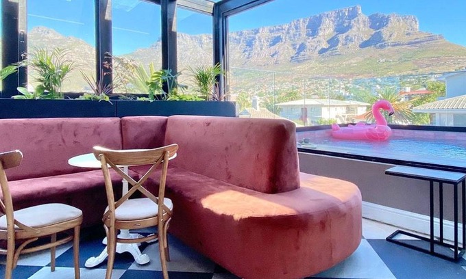 Cape Town City Centre Hotel | 57 m² Hotel ∙ 2 bedrooms ∙ 10 guests