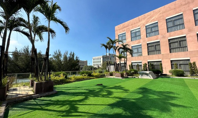 Wuqi District Hotel | 57 m² Hotel ∙ 4 guests