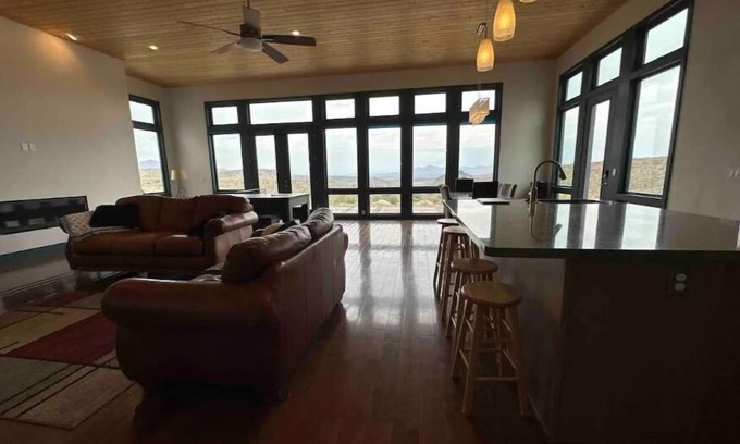 Truth or Consequences House | 57 Taylor in TRC NM at Elephant Butte Lake