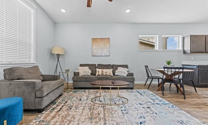 Boise House | 5757. Two Bedroom and 2 Bathroom, centrally located.