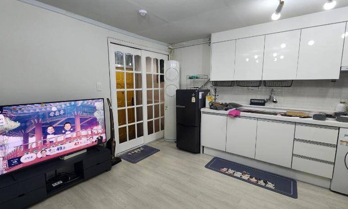 Sungin-dong Apartment | 58 m² Apartment ∙ 2 bedrooms ∙ 5 guests